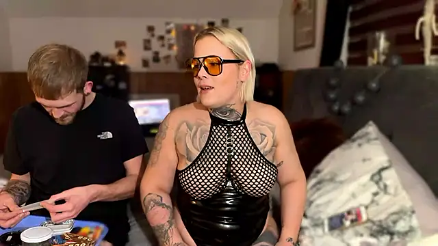 Snapshot of elina_may chatting on 8, 12, 2024 elina may online show from 8, 12, 2024