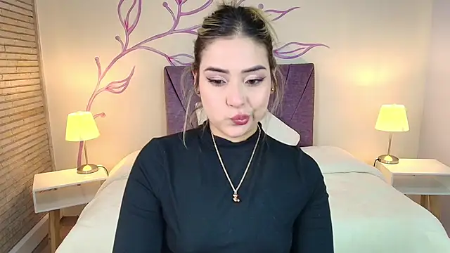 Snapshot of DahliaMoore chatting on 11, 3, 2025 DahliaMoore online show from 11, 3, 2025