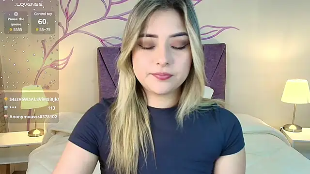Snapshot of DahliaMoore chatting on 10, 3, 2025 DahliaMoore online show from 10, 3, 2025