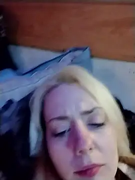 SkarlettRose96 online show from 12, 1, 2026