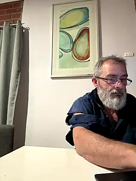 Snapshot of ausbod chatting on 4, 10, 2025 ausbod online show from 4, 10, 2025