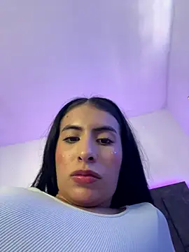 IssabellaLopez online show from 29, 10, 2025