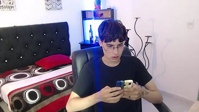 Jeam hot online show from 16, 10, 2025