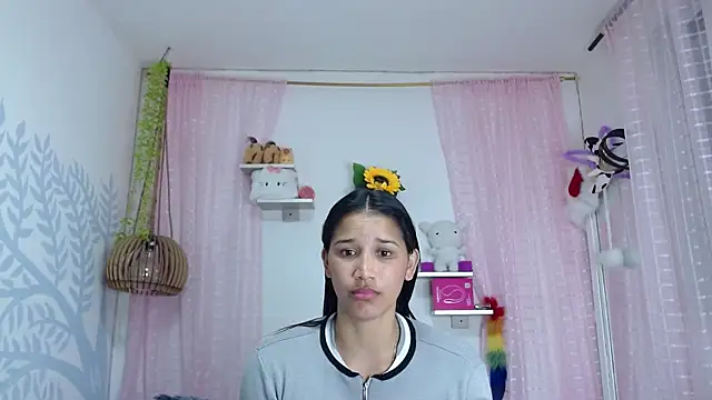 Snapshot of Alison_Wiley chatting on 28, 11, 2025 Alison Wiley online show from 28, 11, 2025