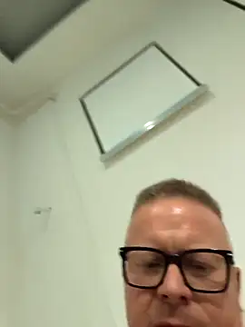 swingr online show from 13, 4, 2026