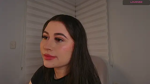 venusleroy  online show from 18, 9, 2025