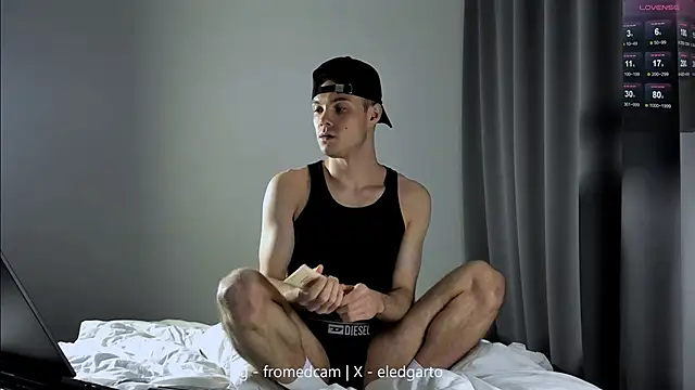 Snapshot of fromed chatting on 22, 11, 2025 fromed online show from 22, 11, 2025