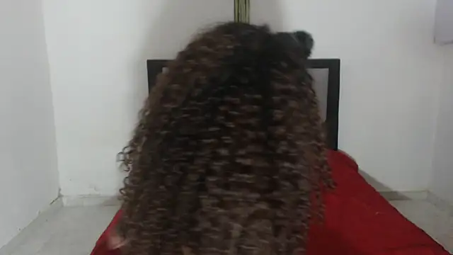 Snapshot of kalipso_n-jones chatting on 31, 10, 2025 kalipso n-jones online show from 31, 10, 2025