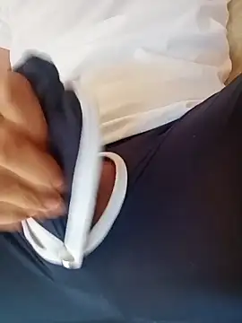 El baby12 online show from 19, 11, 2025