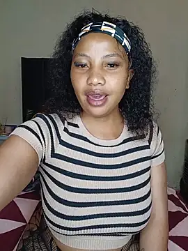 Snapshot of quenliyasa chatting on 4, 6, 2026 quenliyasa online show from 4, 6, 2026