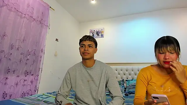 dafnezahiraa  online show from 11, 3, 2025