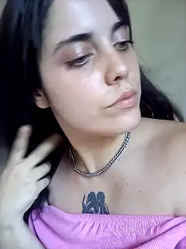 lucylovles online show from 2, 2, 2025