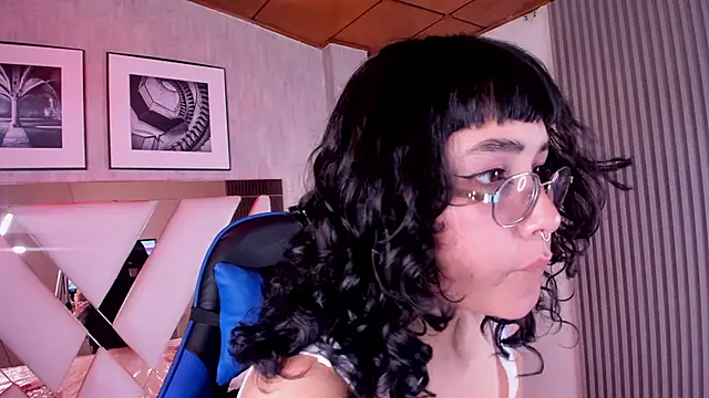 Haru Bonny online show from 28, 2, 2026