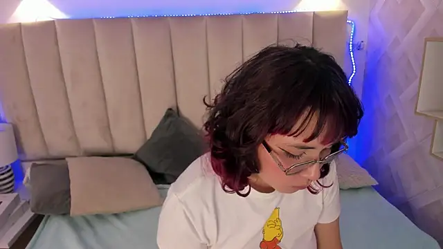 Haru Bonny online show from 19, 12, 2025