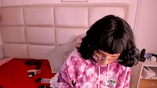 Haru Bonny online show from 16, 12, 2024