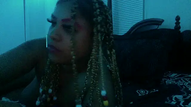 Hazel Grey online show from 19, 3, 2025