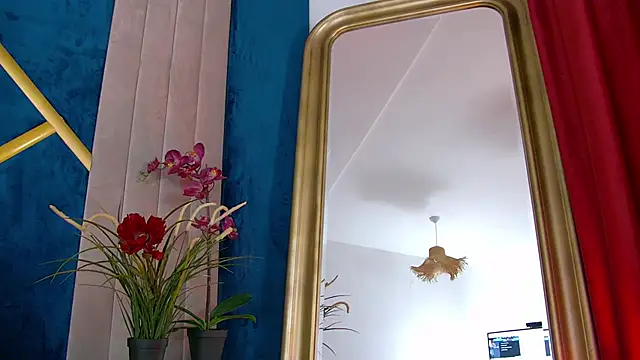 Foxxxy MILF online show from 3, 12, 2025