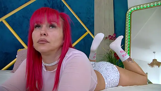 Foxxxy MILF online show from 17, 1, 2026