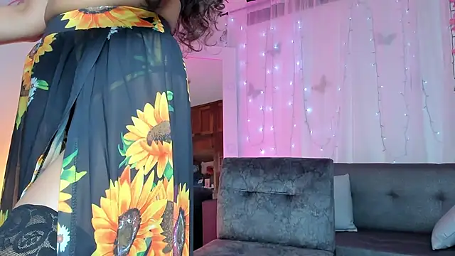 Alaia Love77 online show from 8, 3, 2025