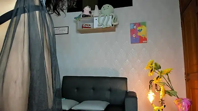 Snapshot of Alaia_Love77 chatting on 8, 5, 2026 Alaia Love77 online show from 8, 5, 2026