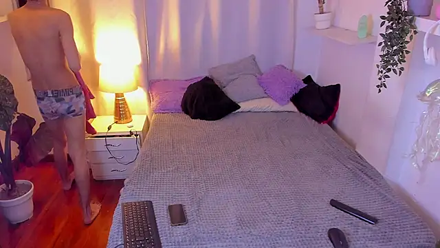 santy-kitty online show from 28, 3, 2026