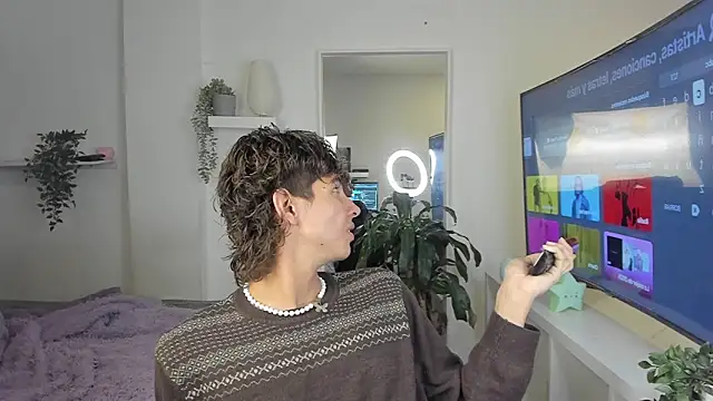 santy-kitty online show from 2, 12, 2025