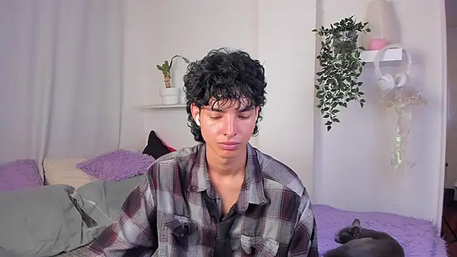 santy-kitty online show from 3, 2, 2026