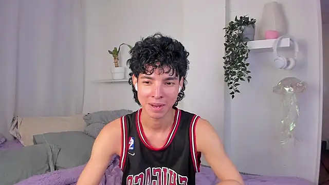 santy-kitty online show from 3, 2, 2026