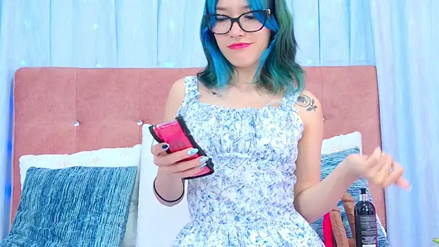 AlliciaKim online show from 4, 11, 2025