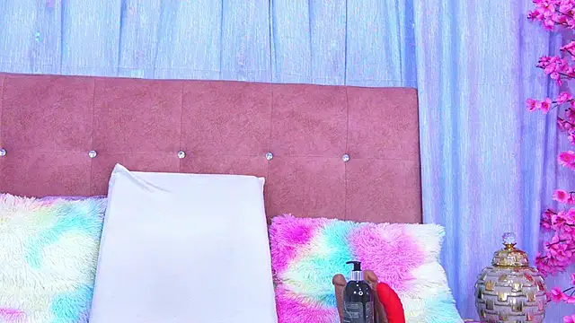 AlliciaKim online show from 13, 1, 2026