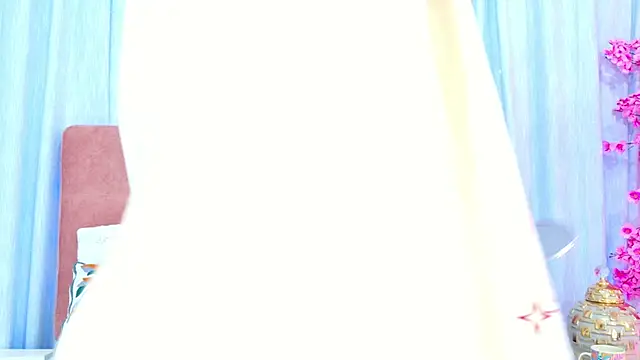 AlliciaKim online show from 15, 11, 2025