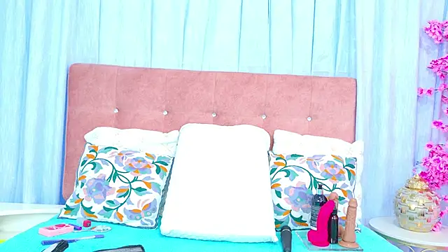 AlliciaKim online show from 14, 11, 2025