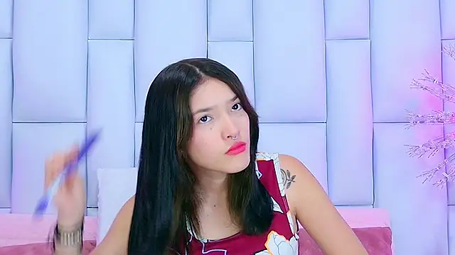 Snapshot of AlliciaKim chatting on 28, 2, 2025 AlliciaKim online show from 28, 2, 2025