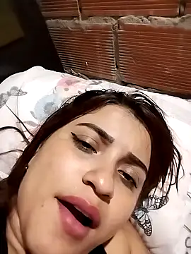 perlita05 online show from 27, 2, 2025