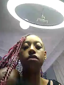 Snapshot of 02Boitybaby chatting on 4, 6, 2026 02Boitybaby online show from 4, 6, 2026