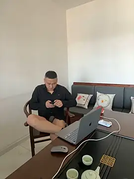 Snapshot of ShaoZian_1 chatting on 23, 10, 2025 ShaoZian 1 online show from 23, 10, 2025