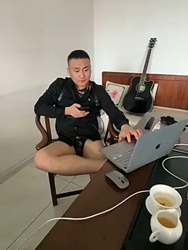 Snapshot of ShaoZian_1 chatting on 16, 11, 2025 ShaoZian 1 online show from 16, 11, 2025