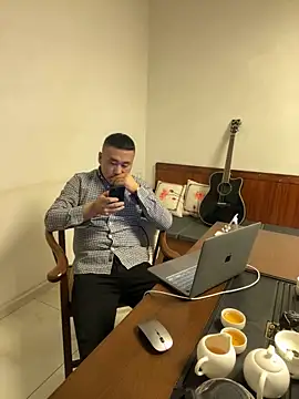 Snapshot of ShaoZian_1 chatting on 10, 11, 2025 ShaoZian 1 online show from 10, 11, 2025