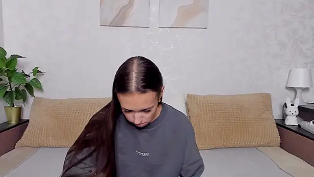ChloeTeles  online show from 3, 3, 2025