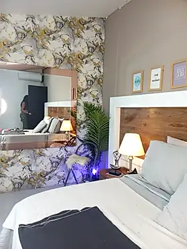 EmaBakker online show from 19, 11, 2025