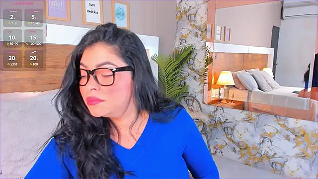 EmaBakker online show from 5, 12, 2025