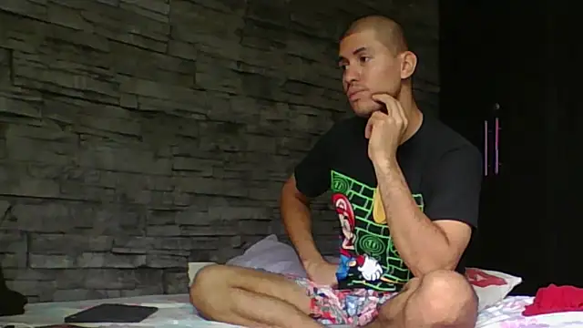 Sexylatin64 online show from 15, 2, 2026