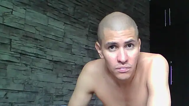 Sexylatin64 online show from 27, 5, 2026