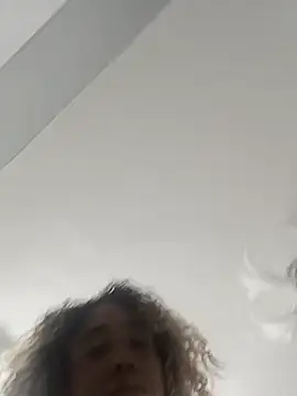 Snapshot of Lana-Gross chatting on 7, 10, 2025 Lana-Gross online show from 7, 10, 2025