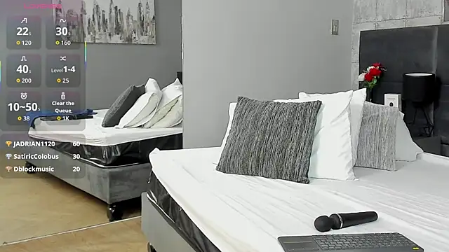 Snapshot of Lana-Gross chatting on 22, 10, 2025 Lana-Gross online show from 22, 10, 2025