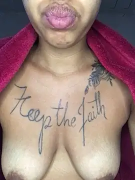 Lauana28 online show from 18, 3, 2025