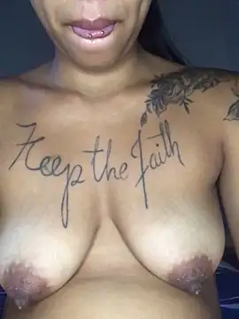 Lauana28 online show from 10, 3, 2025