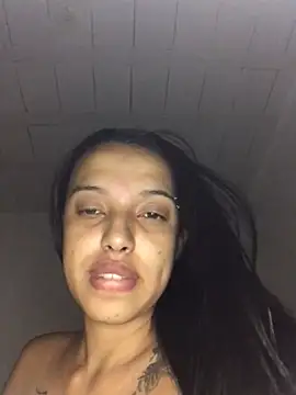 Lauana28 online show from 3, 3, 2025