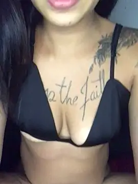 Lauana28 online show from 7, 2, 2025