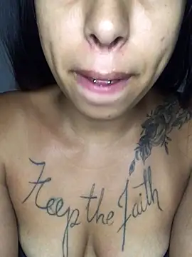 Lauana28 online show from 18, 2, 2025